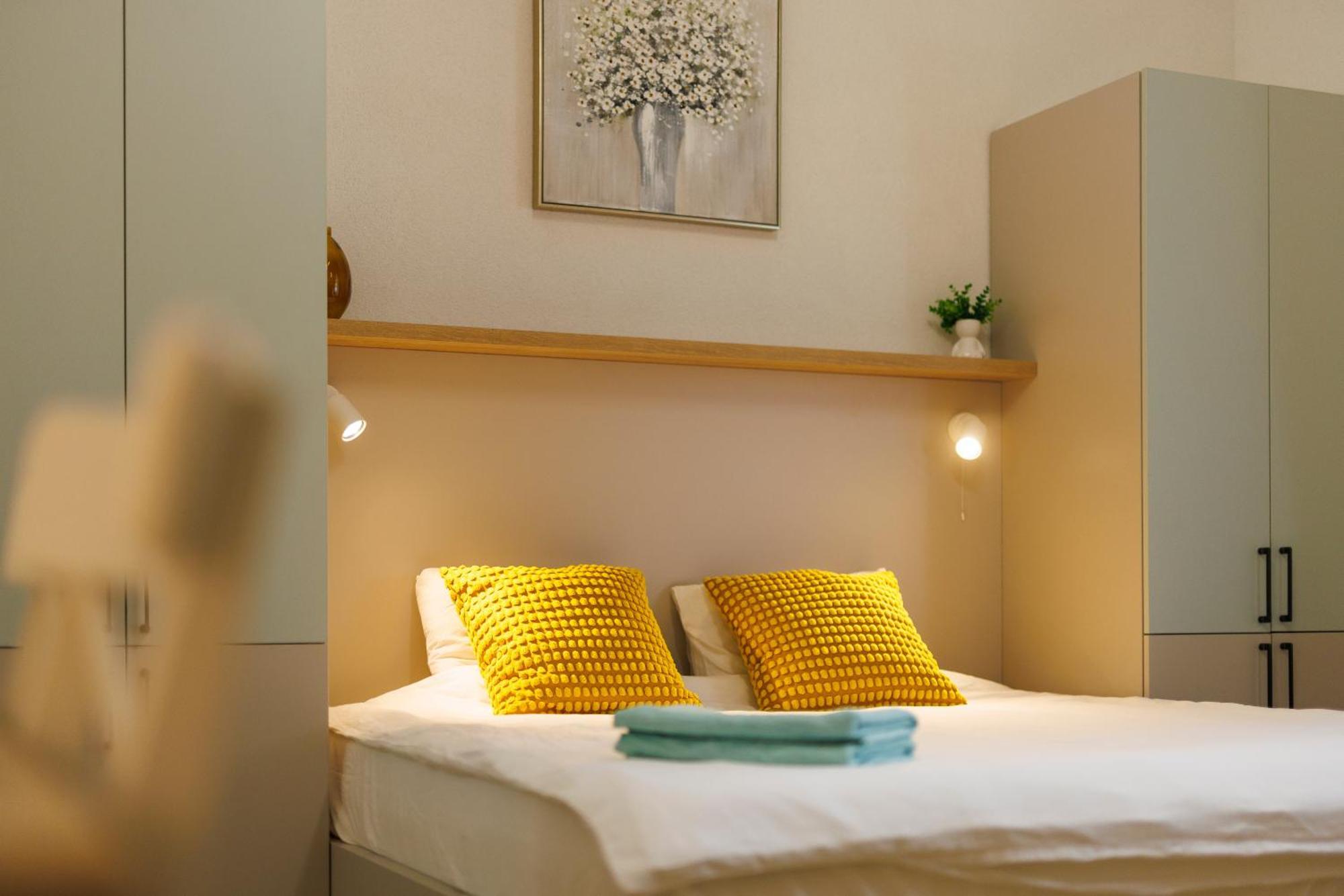 Victoriei Square Apartment 티미쇼아라 외부 사진